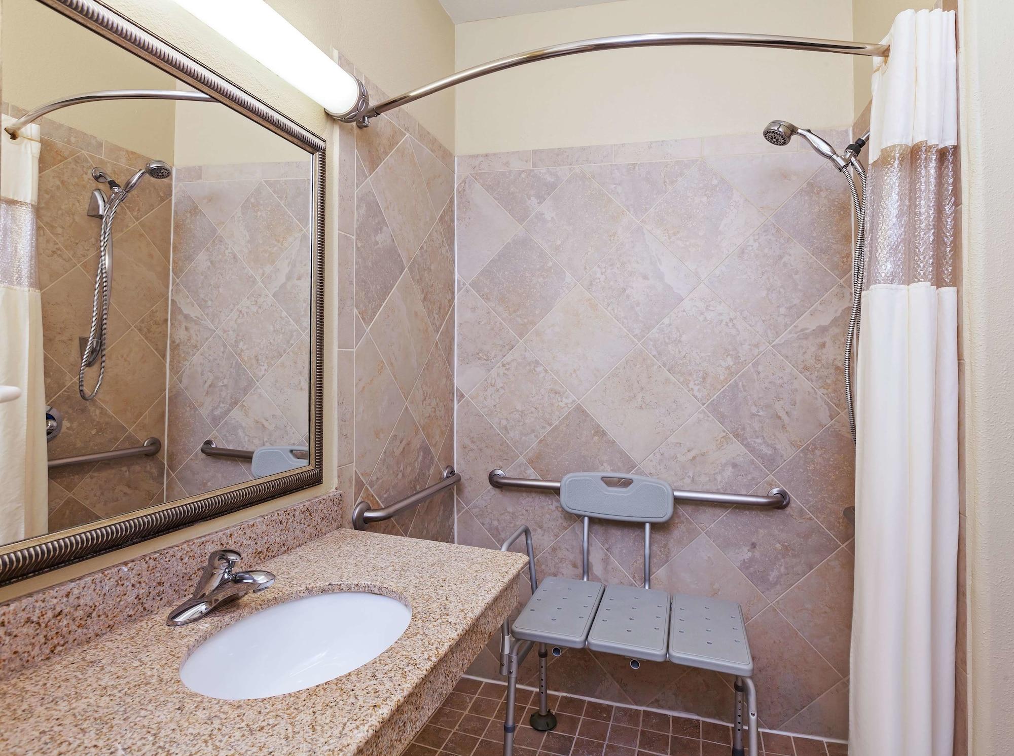 Отель Sonesta Essential Houston Westchase Экстерьер фото