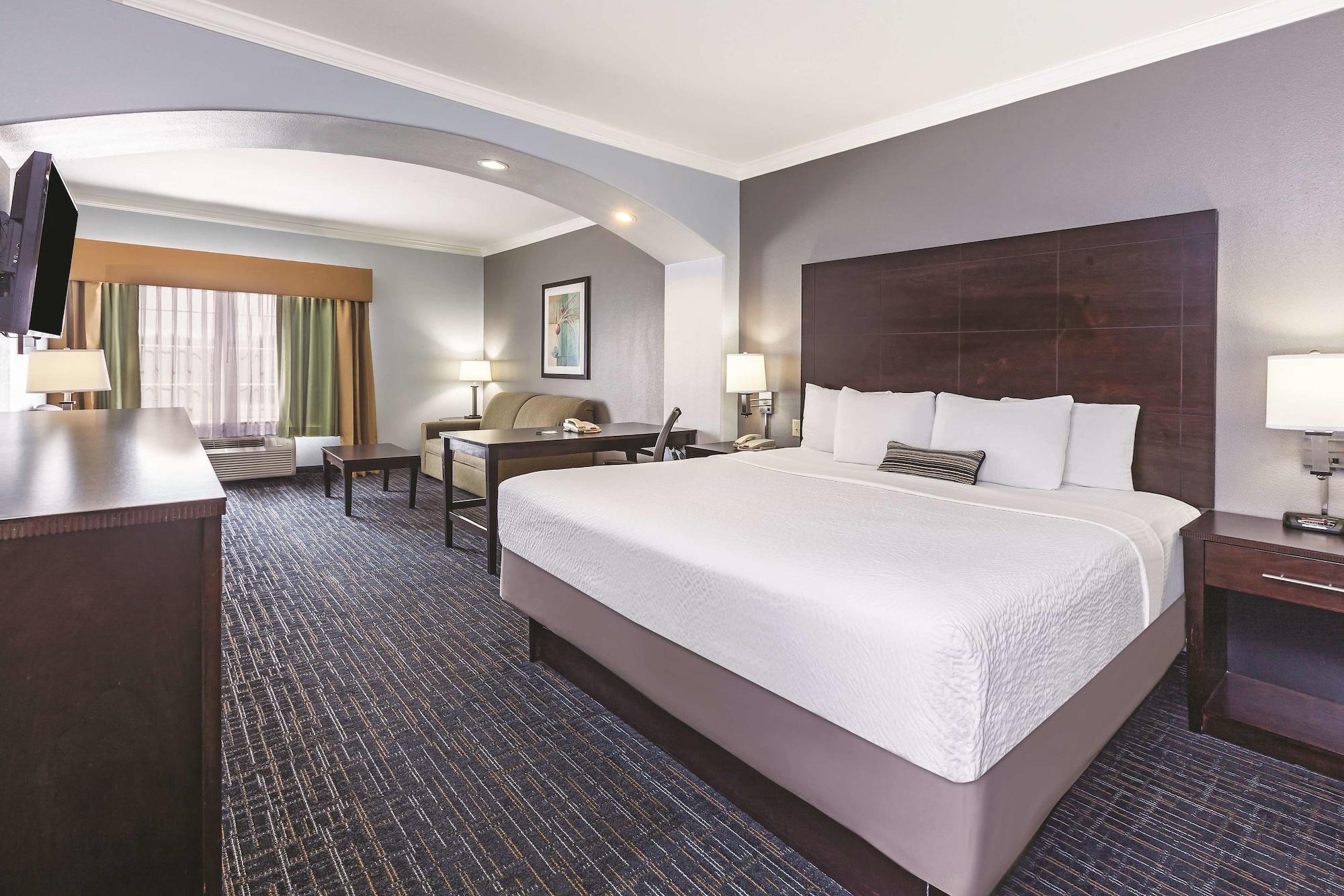 Отель Sonesta Essential Houston Westchase Экстерьер фото