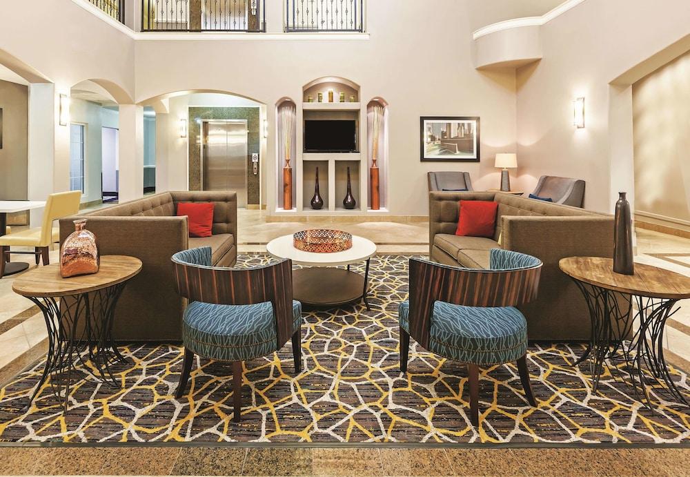 Отель Sonesta Essential Houston Westchase Экстерьер фото
