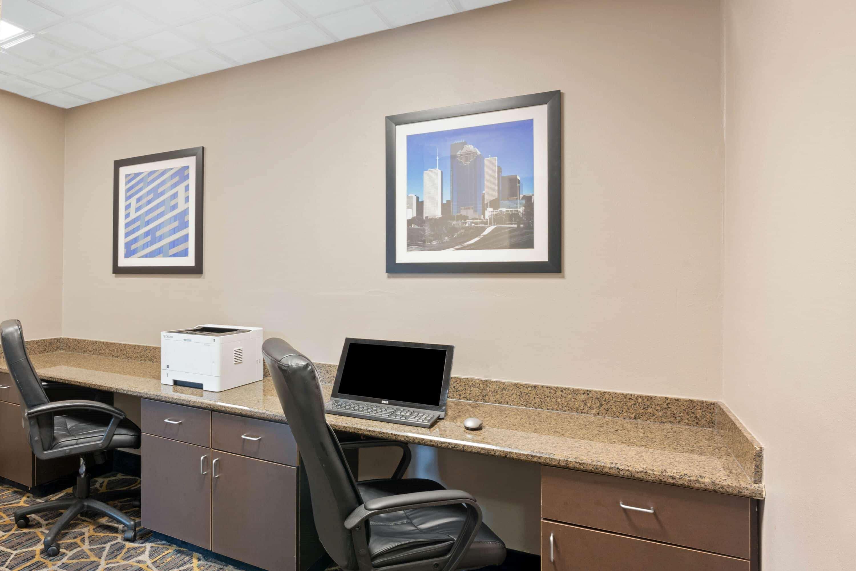 Отель Sonesta Essential Houston Westchase Экстерьер фото
