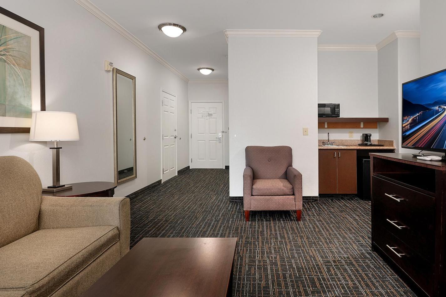 Отель Sonesta Essential Houston Westchase Экстерьер фото