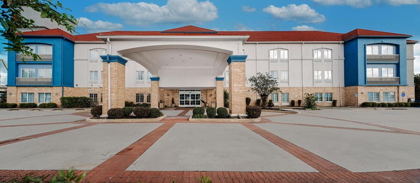Отель Sonesta Essential Houston Westchase Экстерьер фото